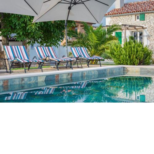 Villa Paradiz