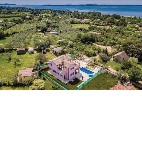 Villa Peroj 1525
