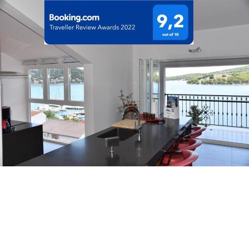 Villa Pina Appartment Chantos