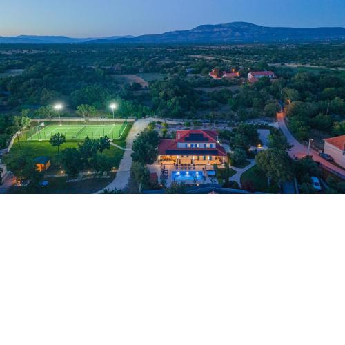 Villa Romansa Miljevci near Krka National Park