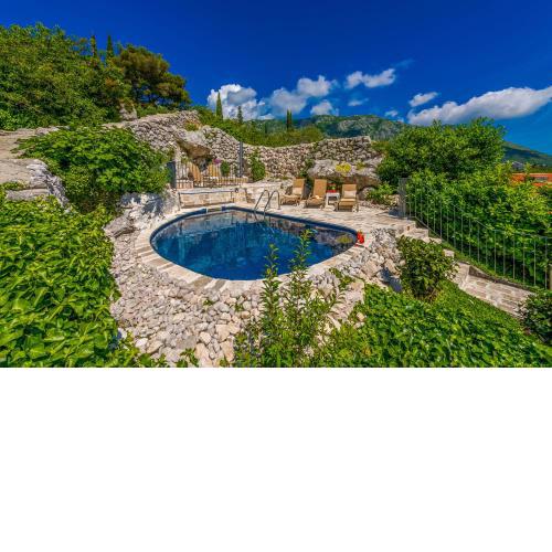 Villa Royal House