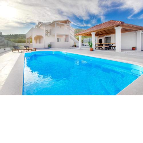 Villa San