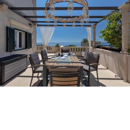 Villa Spring in Makarska, private pool