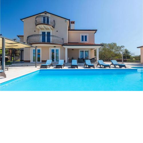 Villa Stephanie