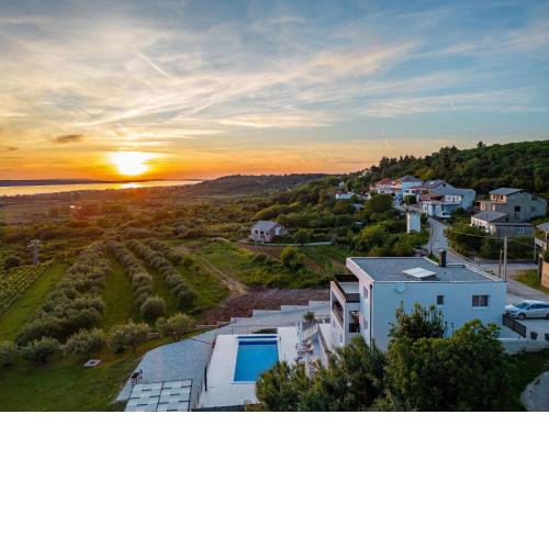 Villa Suton