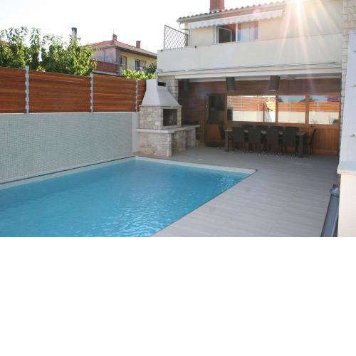 Villa Suton