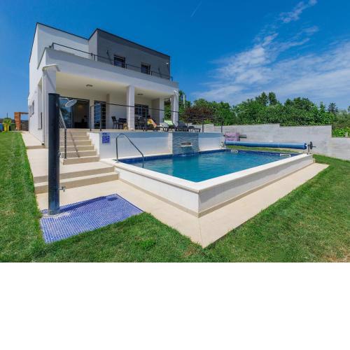 Villa Tara by Interhome