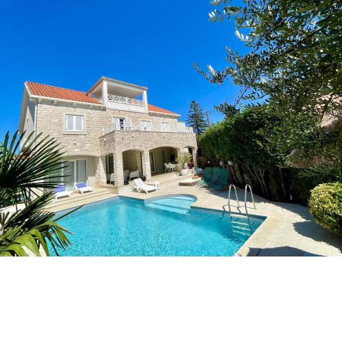 VILLA TIEGO