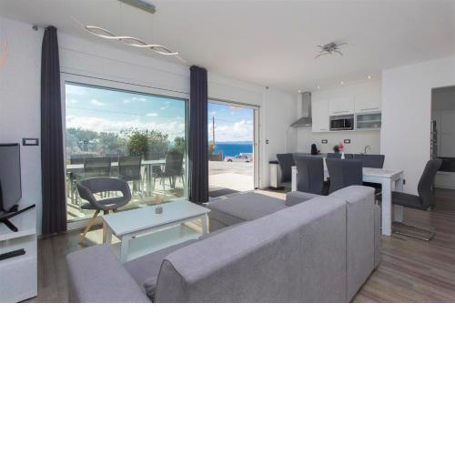 Villa top of Murter, three bedroom apartment