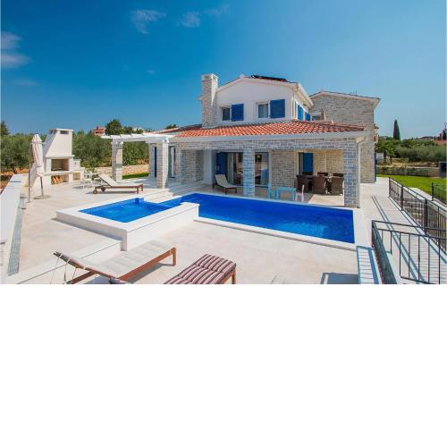 Villa Torre Iii