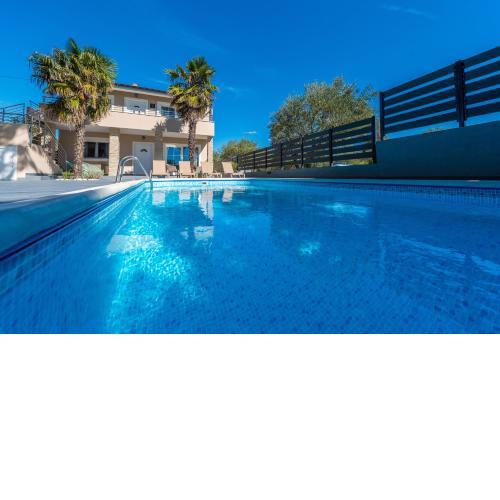 VILLA TWINS Sukošan with heated pool