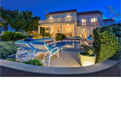 Villa Veritas