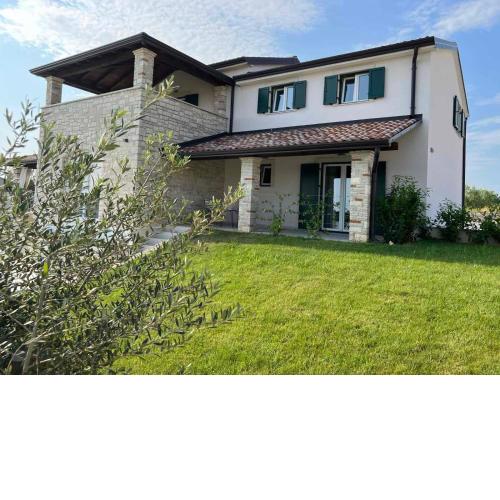 Villa Victoria Istra - heated pool
