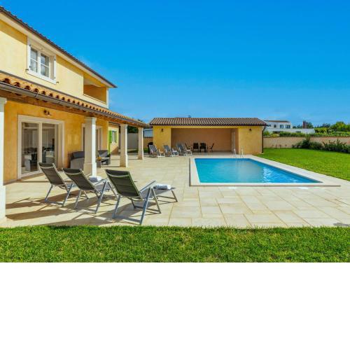 Villa Villa Flori by Interhome