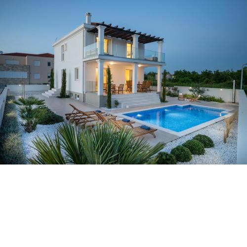Villa Wave