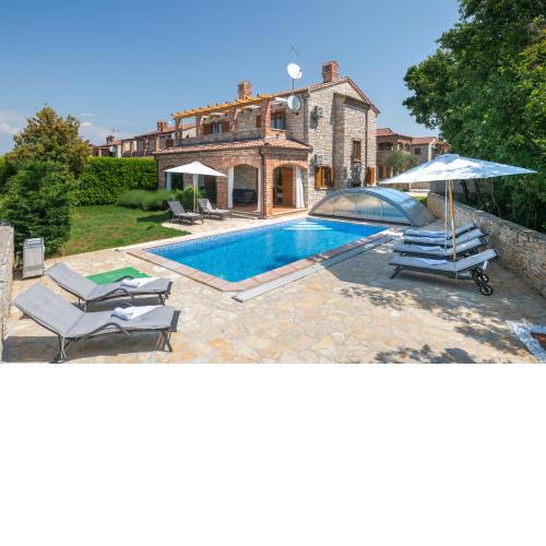 Villa Wish with heated pool