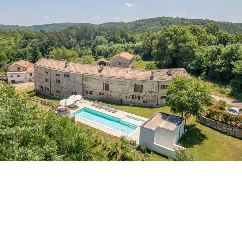 Villas Martincici with large pool