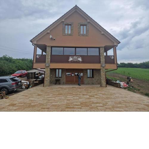 Vinársky dom u kríža