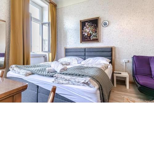 Vintage 1BR with Shared Garden - U6 Metro & Danube