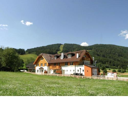 Vogue Apartment in Sankt Margarethen im Lungau near Ski Lift