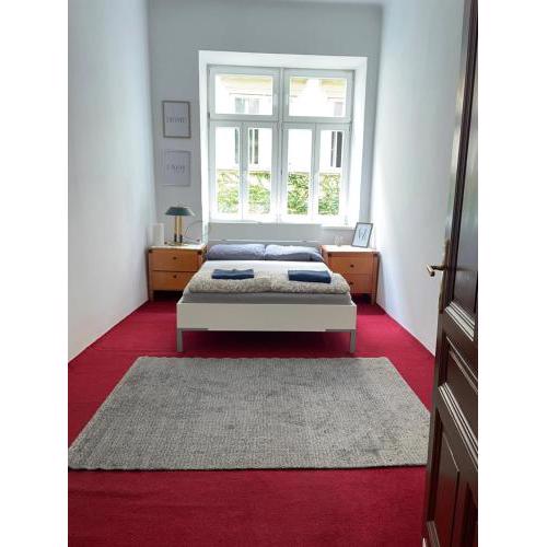 Volkstheater Apartment.