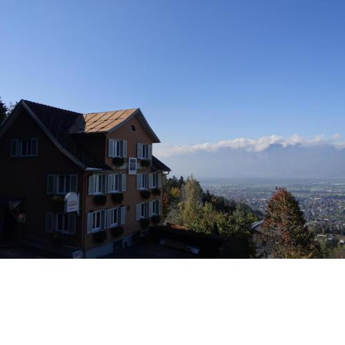 Waldrast Bed & Breakfast