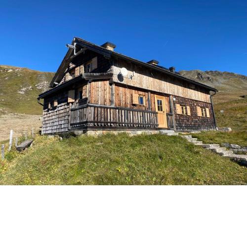 Wallackhaus hütte
