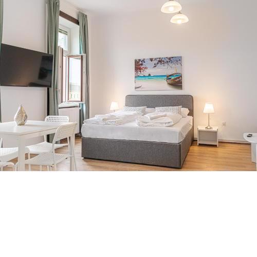 Welcoming 2BR Apt. near AKH- Perfect for Longstays