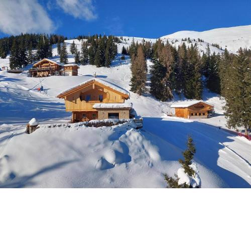 Wellness chalet directly on the ski slope