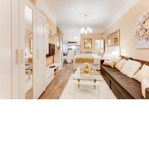 Wenceslass Square Luxury Apartment