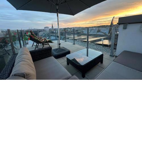Wiener Schloss Wilhelminen Apartment 360° views