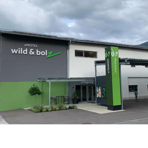 wild & bolz eMotel