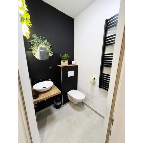 WL Apartments #10R