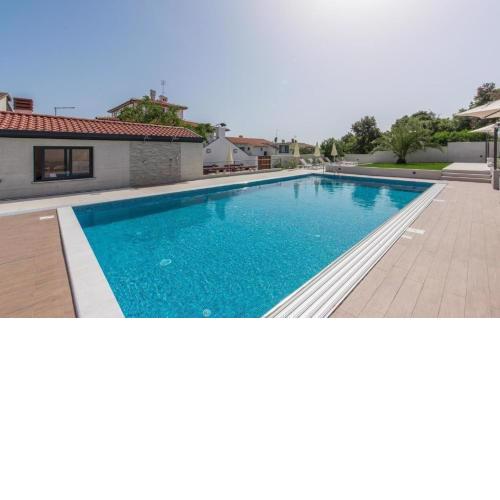Wohnung in Pjescana mit gemeinschaftlichem Pool