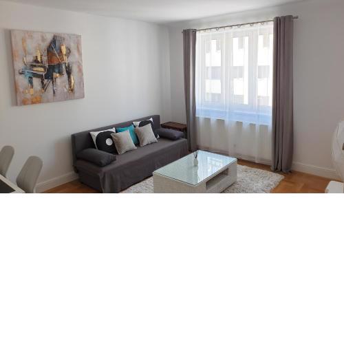 Wonderful 2-Bedroom Belvedere Apartment