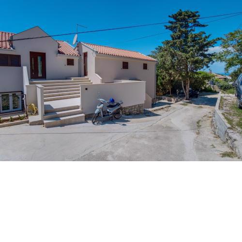 Wonderful House Sandra