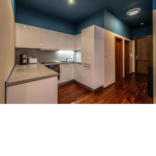Wooden Design 2BDR Apartment near Eden Garden