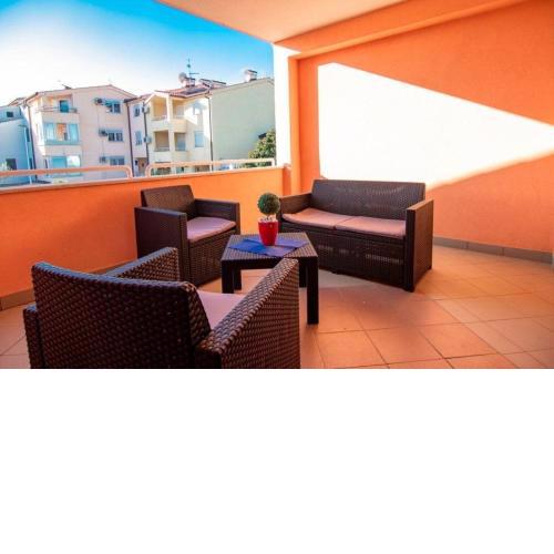 Wunderschönes Appartement in Pula mit Eigenem Balkon