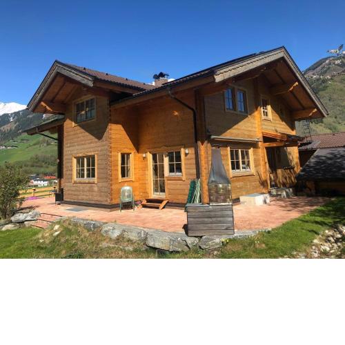 Wunderschönes Ferienhaus in Vorstanddorf mit Grill, Garten und Terrasse
