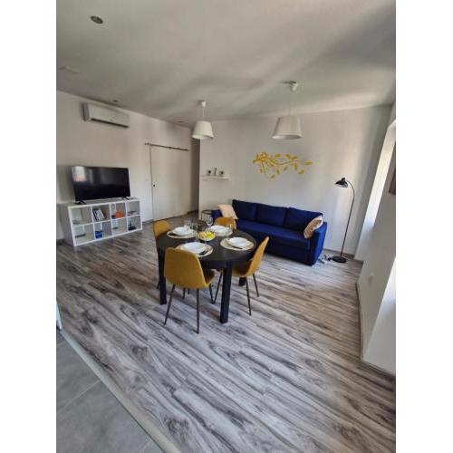 Yellow Apartment Pula
