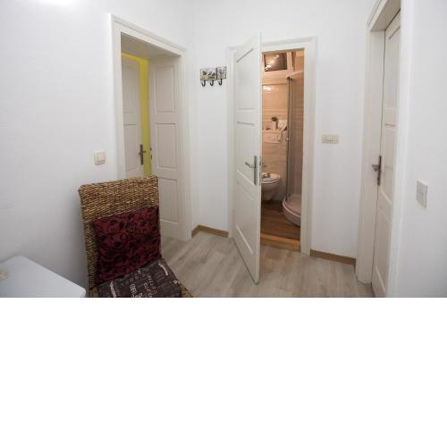 Zen Apartment