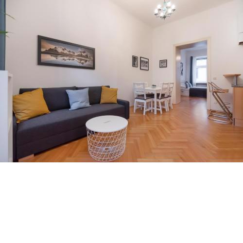 Zentrale Ruhelage im typischen Wiener Altbau