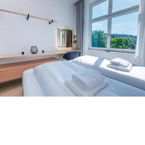 Zeus Design Apartments Unique #36